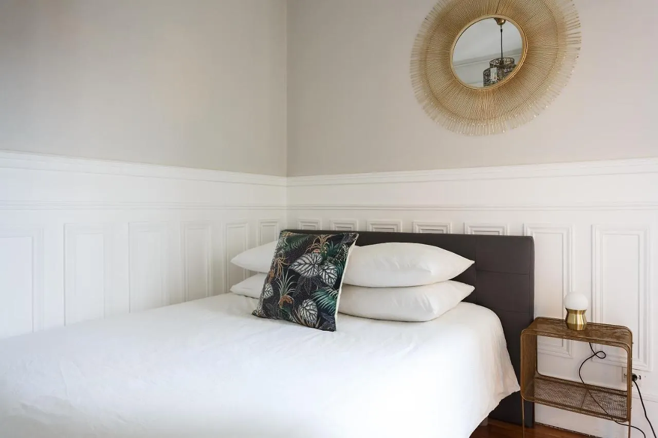 Appartamento Bright And Newly Renovated 2 Bedroom Apartment, Hip & Paris, Montmartre-opera Parigi