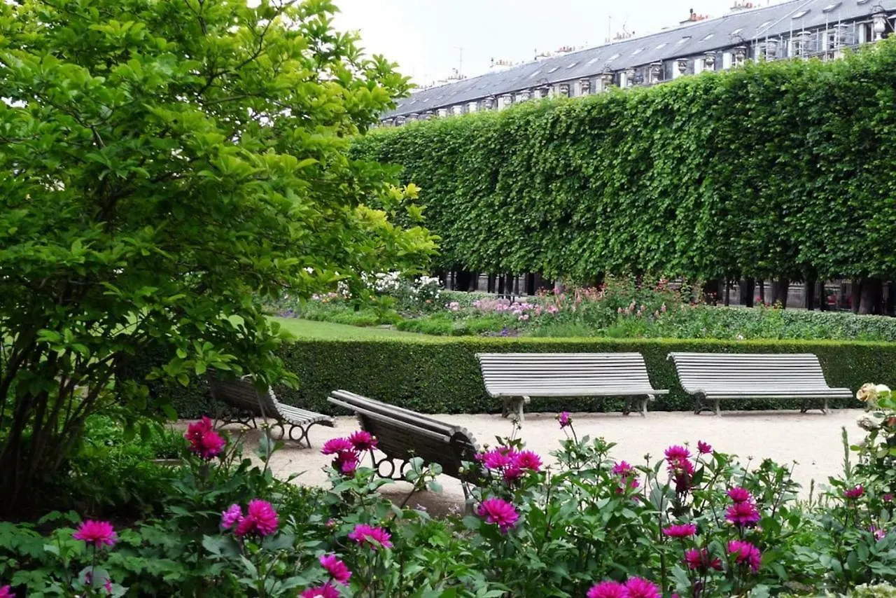 Daire Bright And Newly Renovated 2 Bedroom Apartment, Hip & Paris, Montmartre-opera *